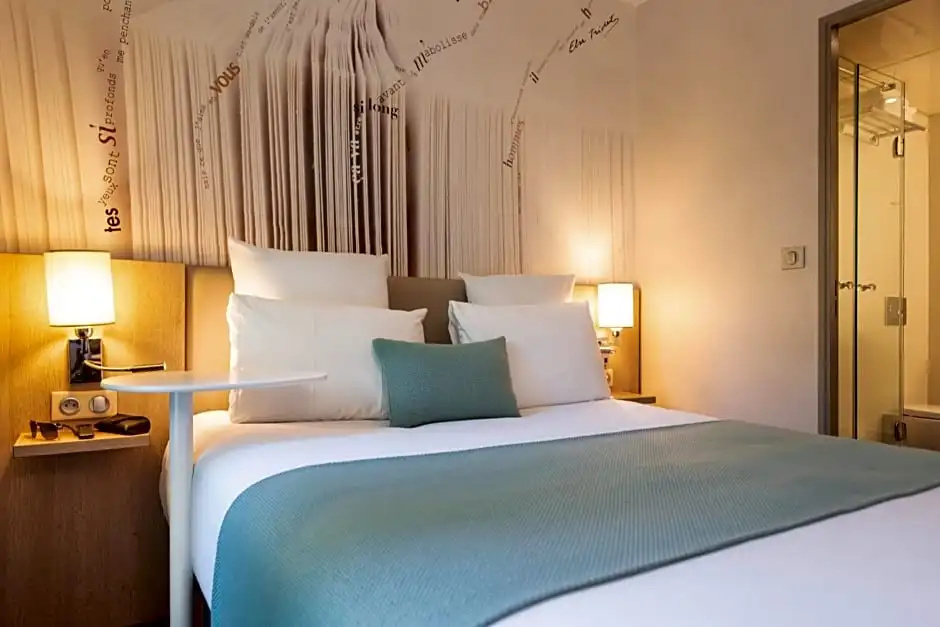 Mercure Paris Montparnasse Raspail 43