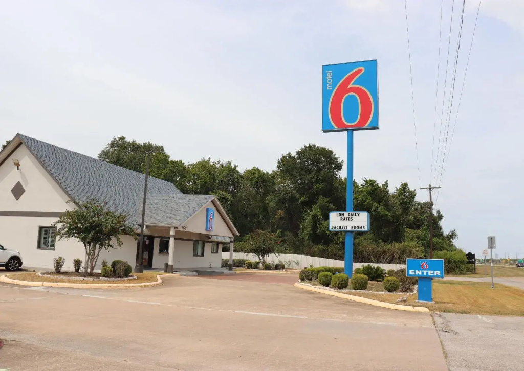 Motel 6 Alvin, Tx