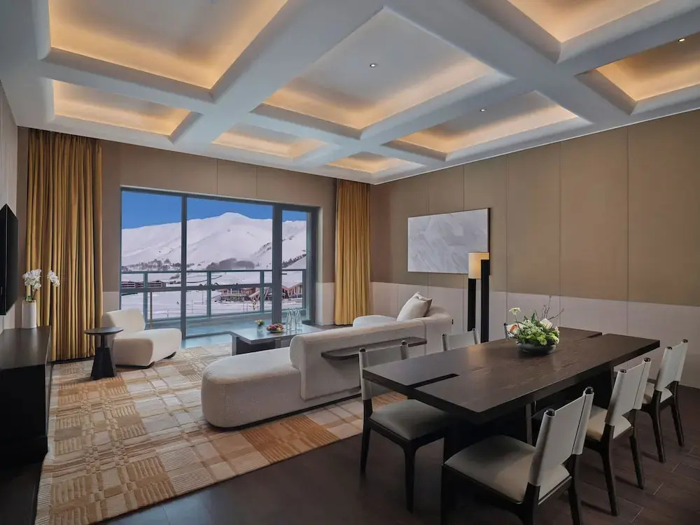 2 Bedrooms Premium Suite