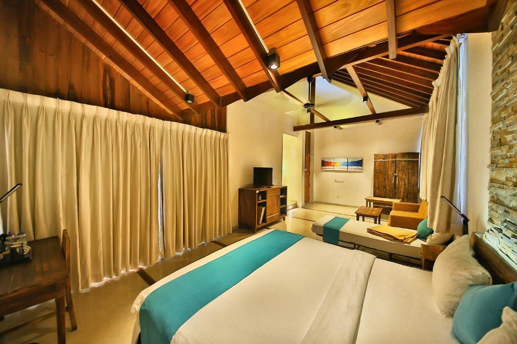 R Degree Hotel