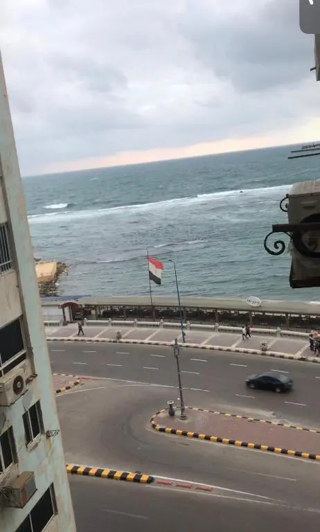 Two bedrooms , Luxury idyllic Apartment in the middle of Alex minimum 3 days