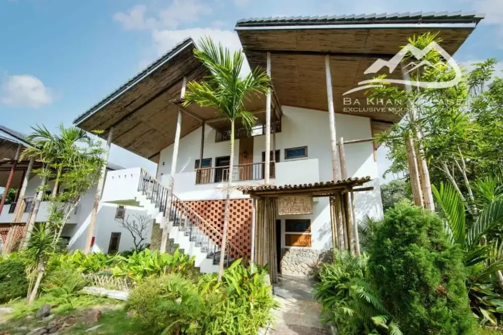 Ba Khan Village Resort