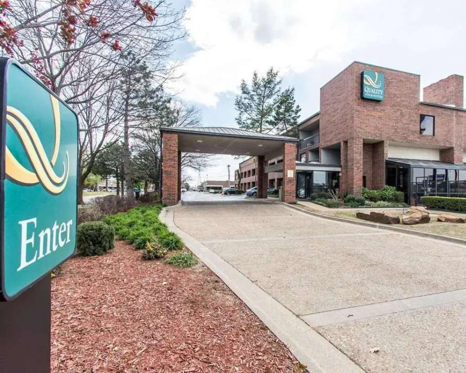 Quality Inn & Suites