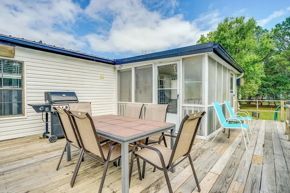 Secluded Hampstead Vacation Rental With Deck!