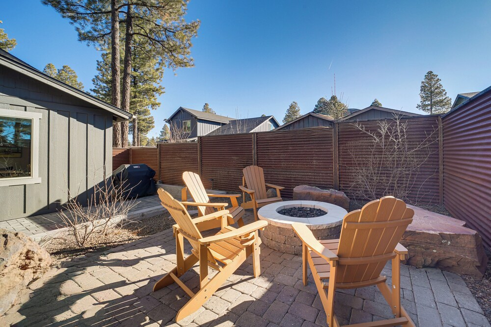 Modern Flagstaff Retreat w/ Fire Pit & EV Charger!