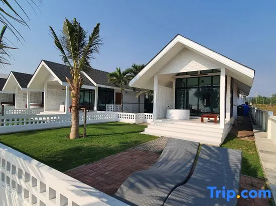 Вилла в Rattana Pura Beach Resort