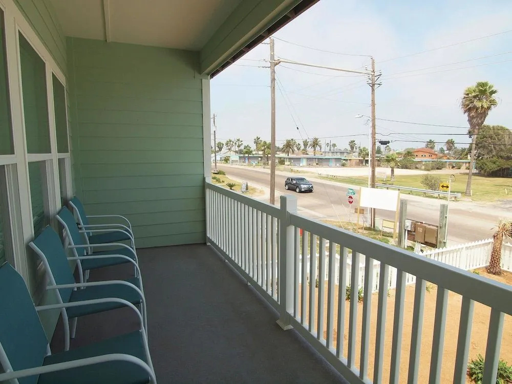 Beach Club Clubhouse 4