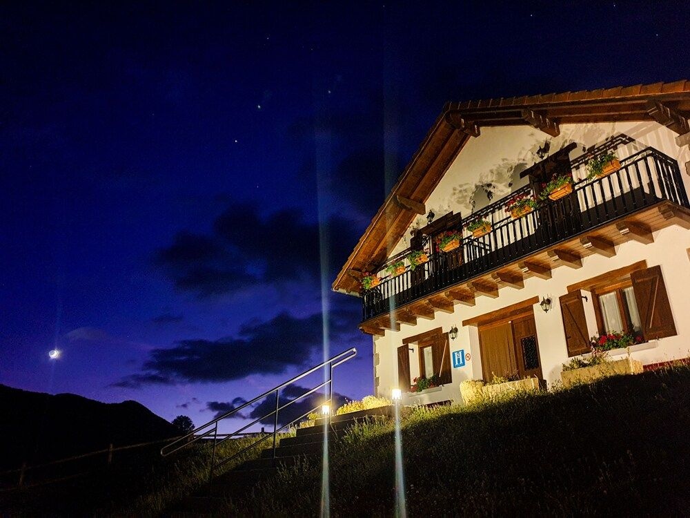 Hostal Mendilatz