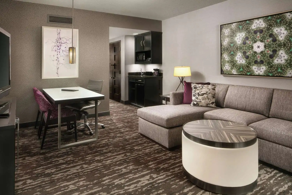 Embassy Suites by Hilton Crystal City National Airport - Chambres