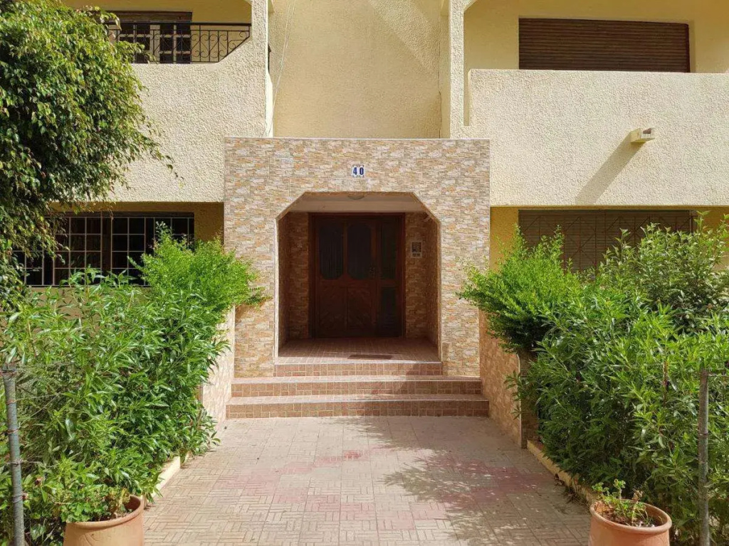 Well located apartment in Casablanca- 12 MO internet- Netflix