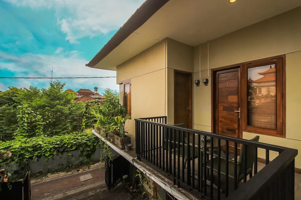 Kuta Legian Inn