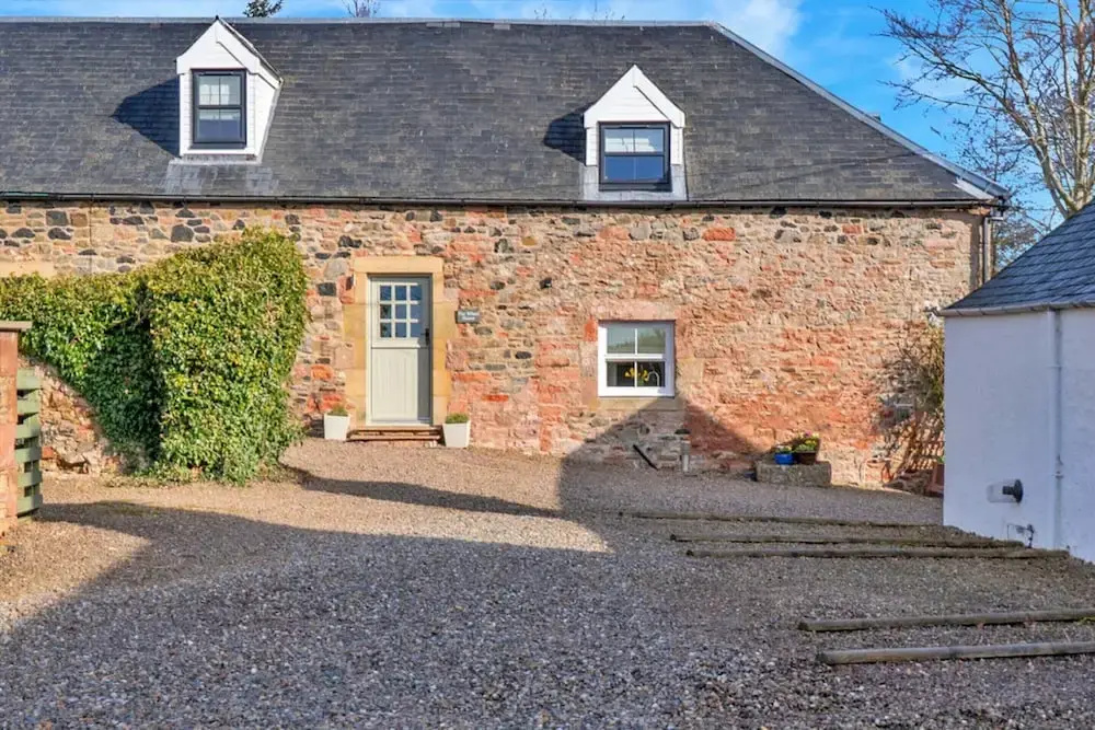 Cottage in Kelso With Scenic Countryside Views