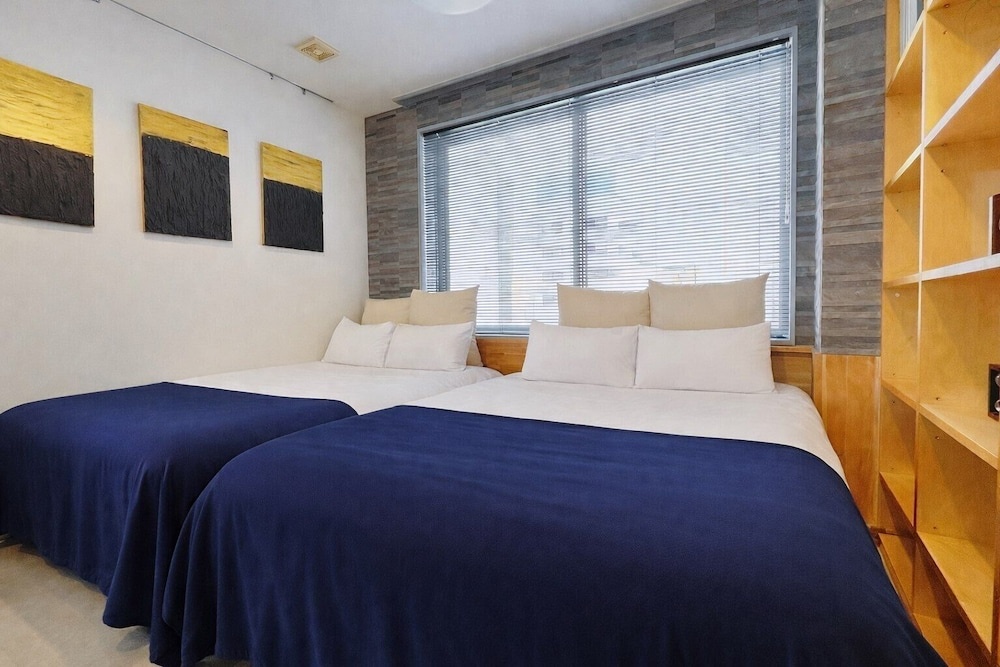 Fierement inn — 2
