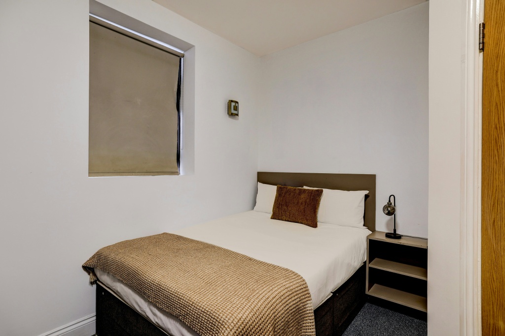 Отель Belvilla Ilford Station Hotel, 4 min from Elizabeth line в Лондоне