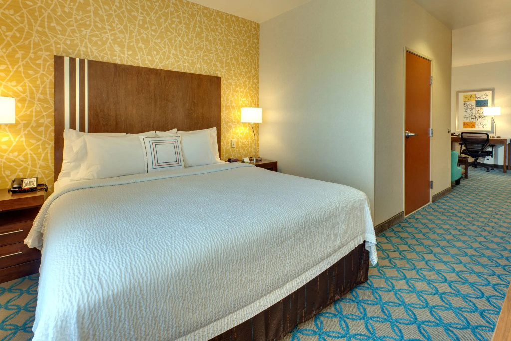 Fairfield Inn & Suites by Marriott San Francisco Airport - Chambres