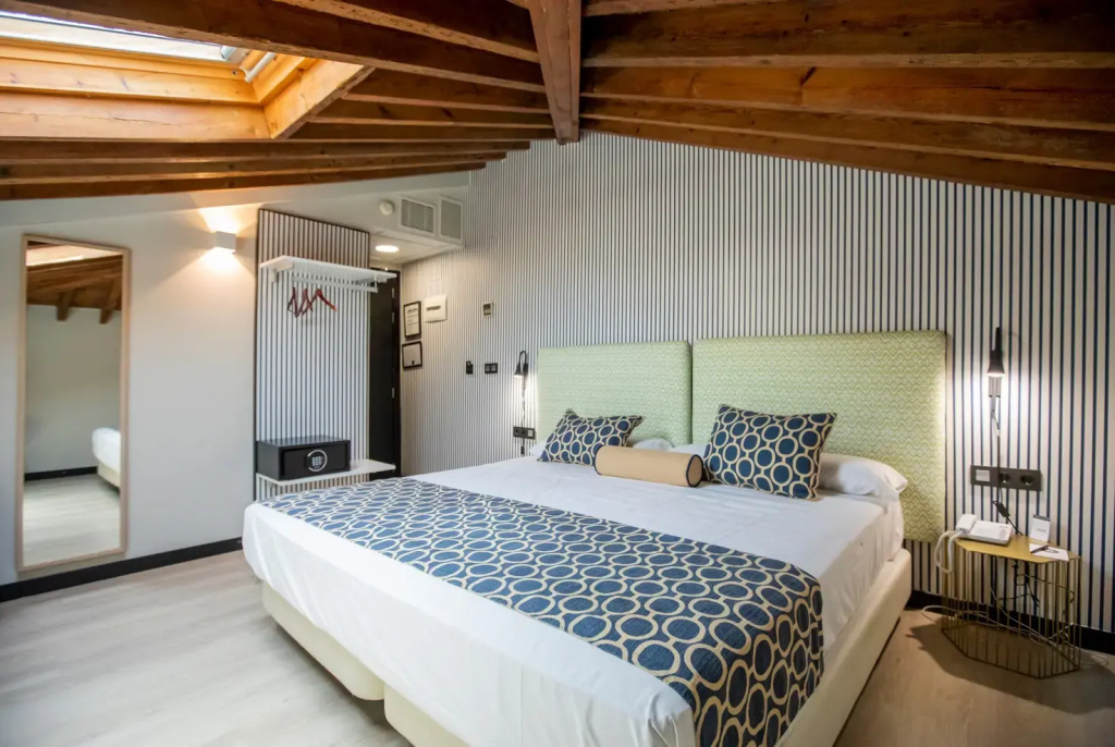 Executive room