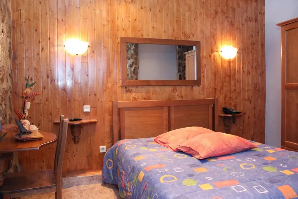 Economy room