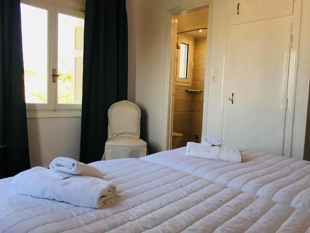 Superior Double room with sea view (full double bed)