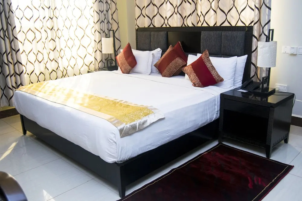 Flomi Hotel - Chambres