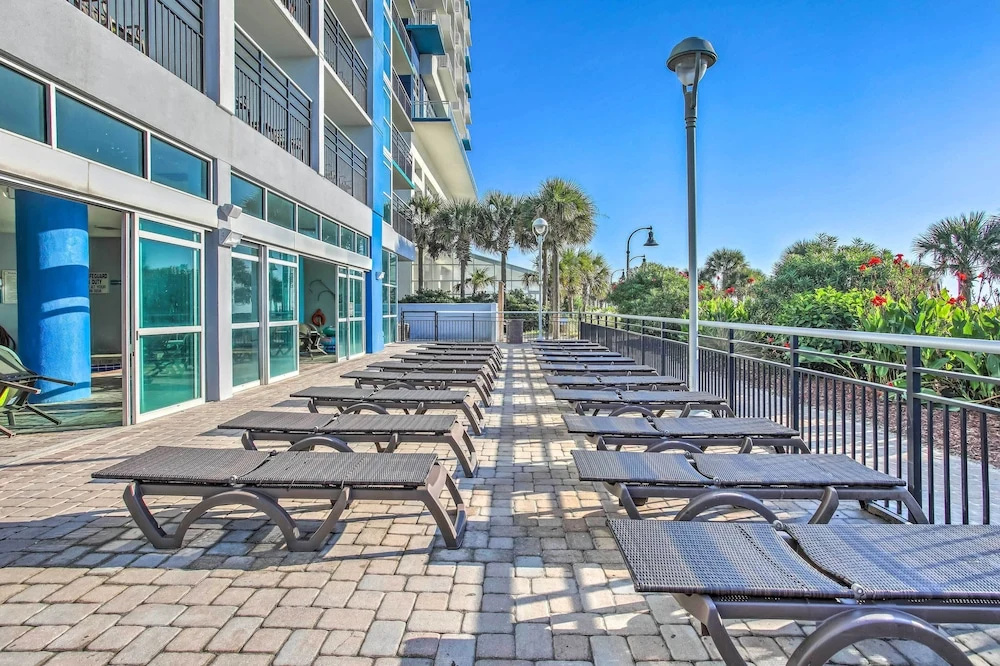 Oceanfront Myrtle Beach Condo w/ Pools & Hot Tubs