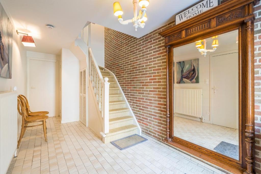 Spacious, warm and updated Home w parking & garden
