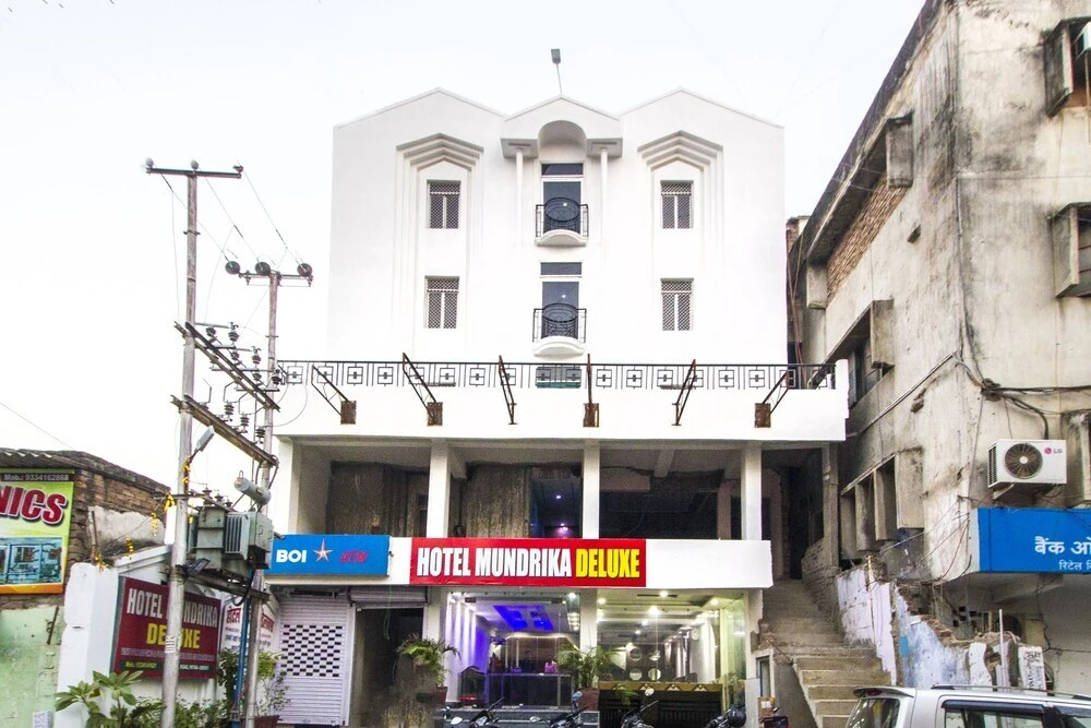 Goroomgo Mundrika Deluxe Patna