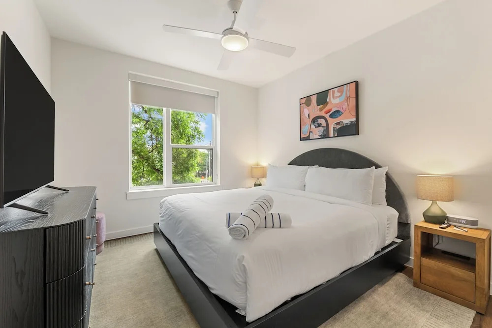 2 Bedrooms Superior Suite with balcony