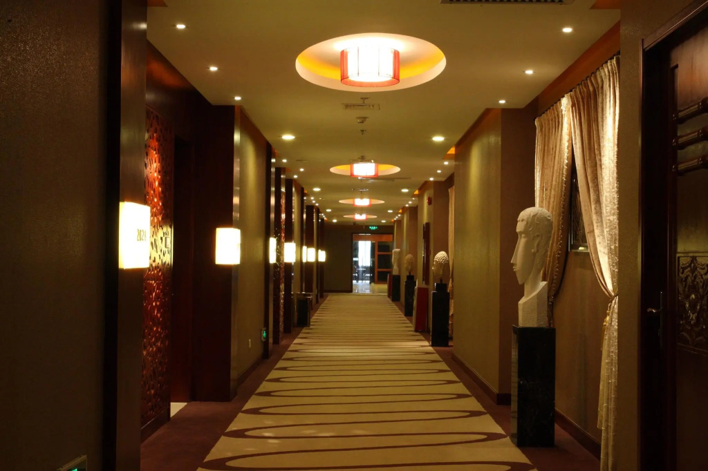 Lobby & Reception