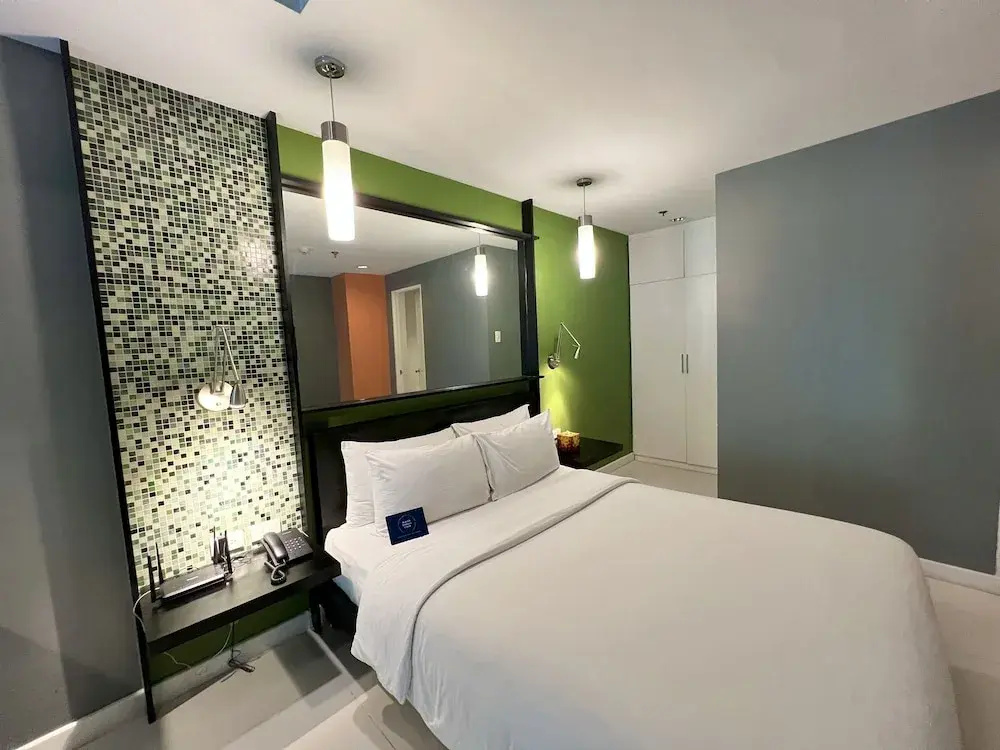 1 Bedroom Apartment with balcony