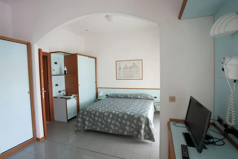 Classic Triple room with balcony