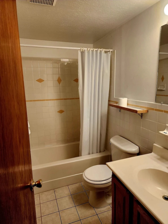 1 Bedroom Deluxe Double room with river view (full double bed)