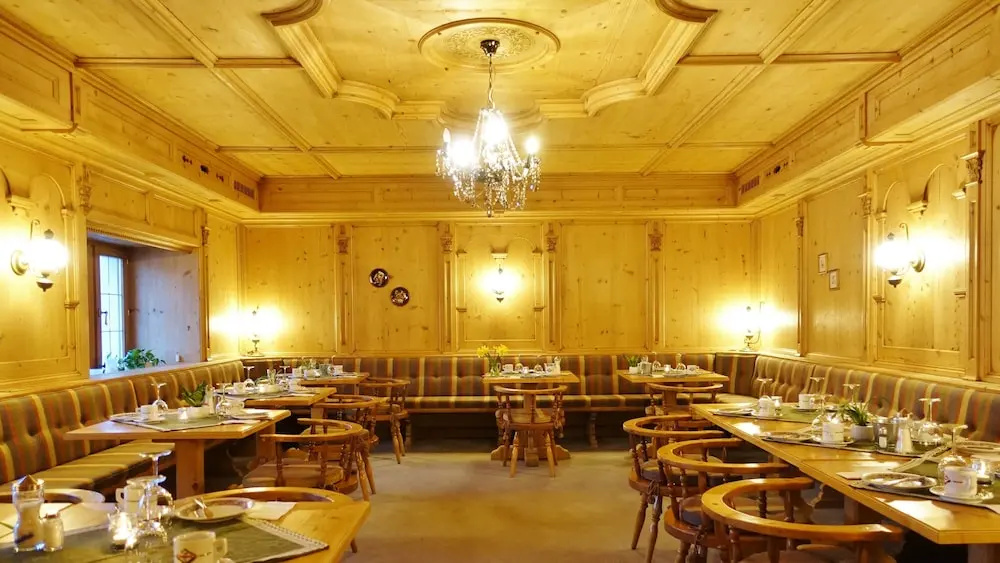 Food & Beverage