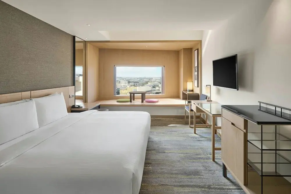 Premier Double room with city view (full double bed)
