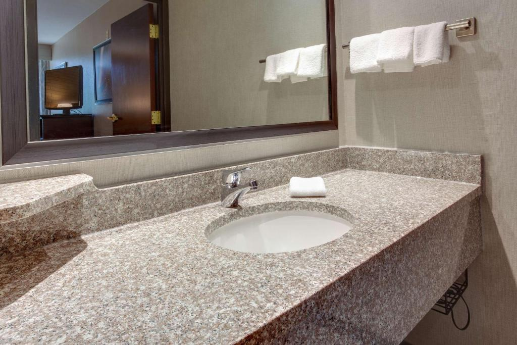 Drury Inn & Suites Louisville East - Chambres
