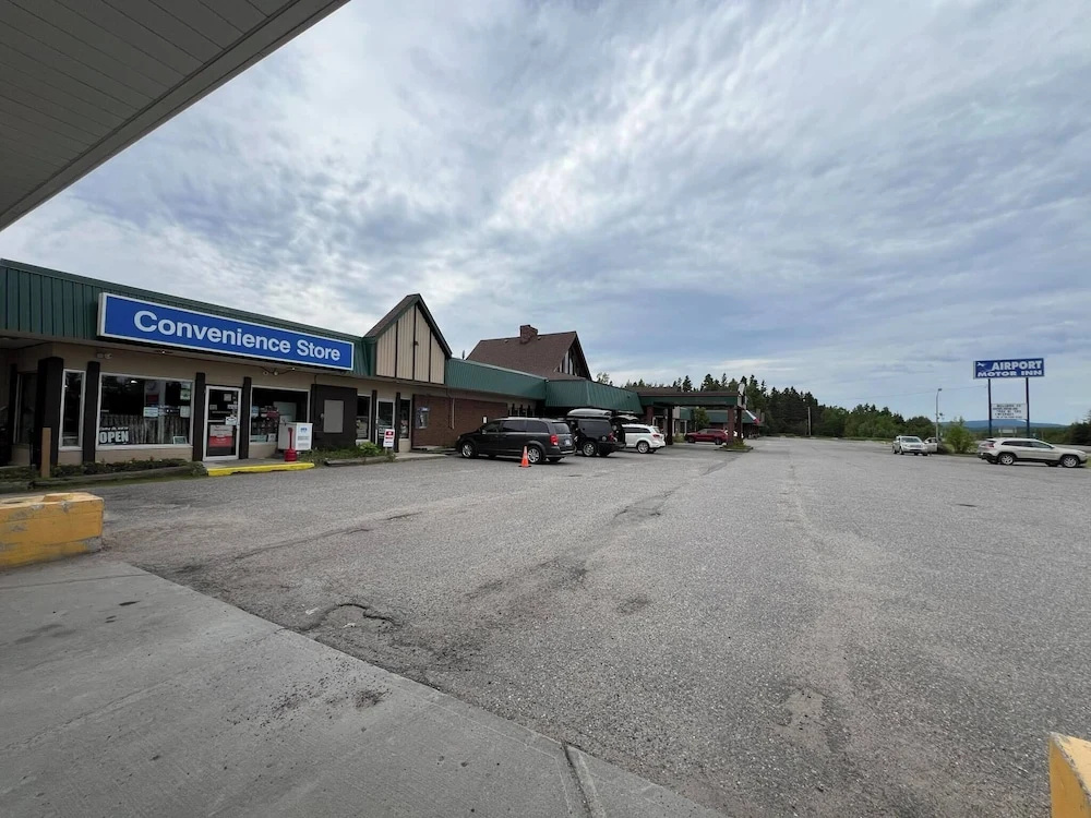 Airport Motor Inn