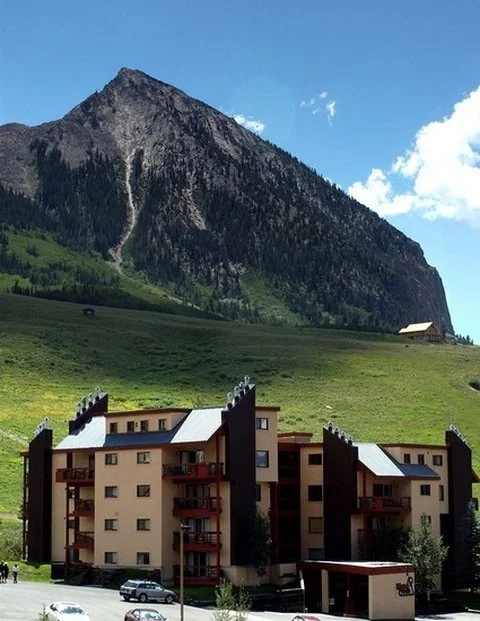 The Wood Creek Lodge by Crested Butte Lodging