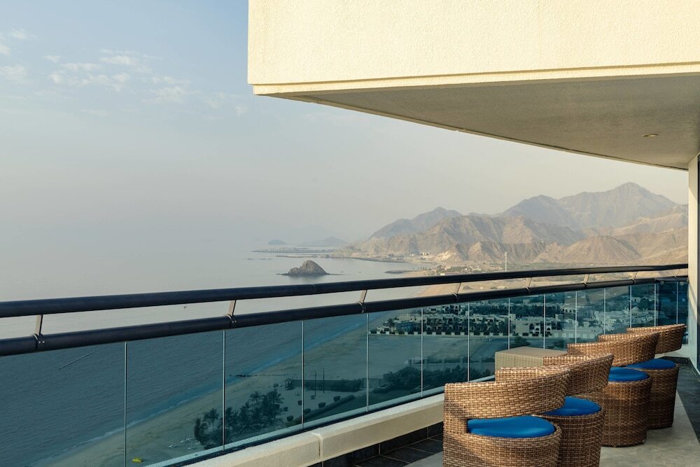 Le Meridien Al Aqah Beach Resort