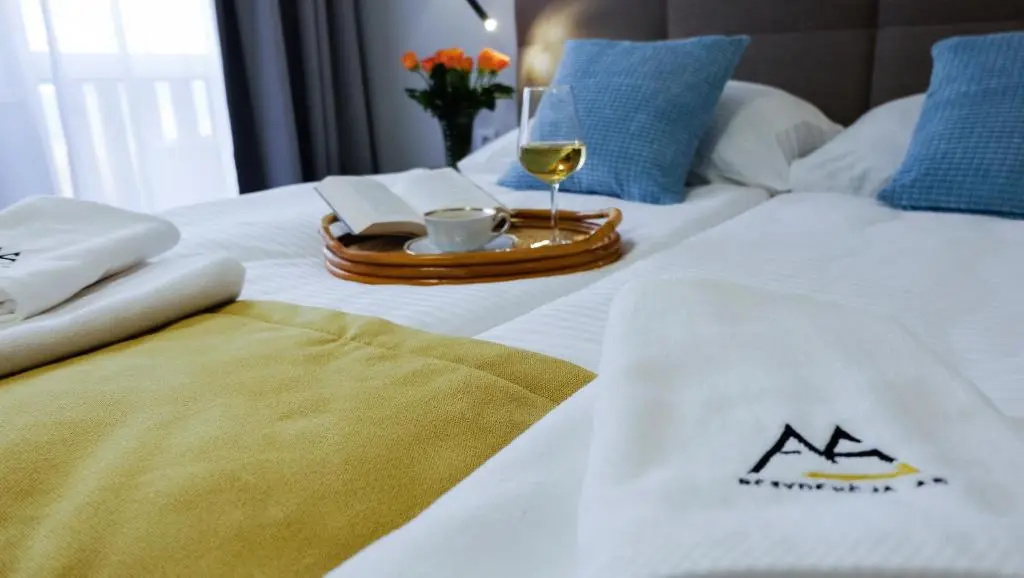 Standard Double room with balcony (full double bed)