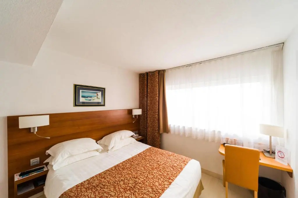 Mercure Saint Raphael Centre Plage - Chambres