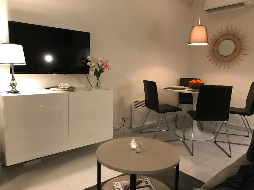 Voir la photo 2 — Petit Coin de Paradis Entre Nice et Monaco