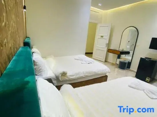 Deluxe Quadruple room