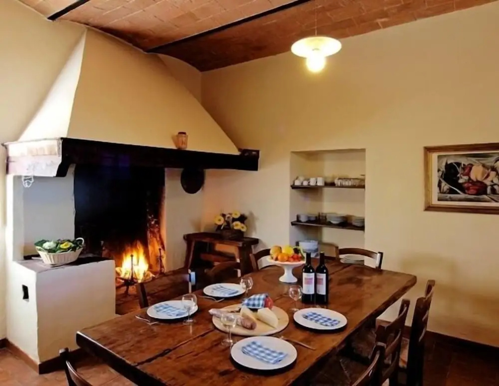 3 Bedrooms Apartment