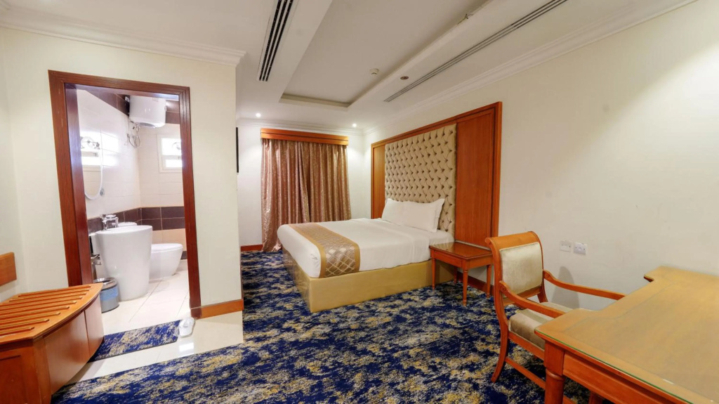 Отель Almasem Serviced Apartment - Gurnata - Exit 9 в Эр-Рияде
