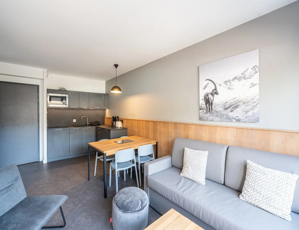 Voir la photo 3 — Base With Ski-in/ski-out Access
