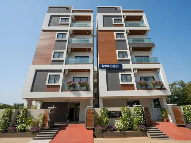 Fabhotel Elegance