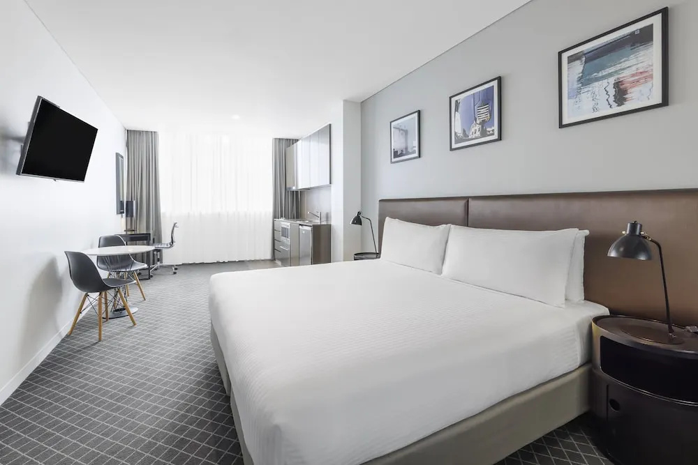 Standard Double Suite (full double bed)