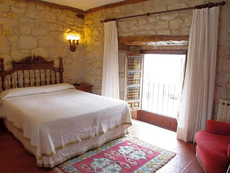 Hotel Tres Coronas de Silos - Chambres