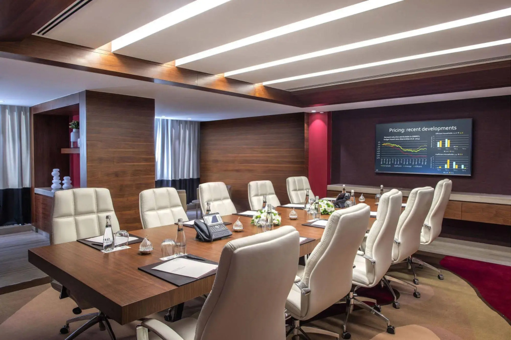 Burgu Arjaan by Rotana Hotel — фото