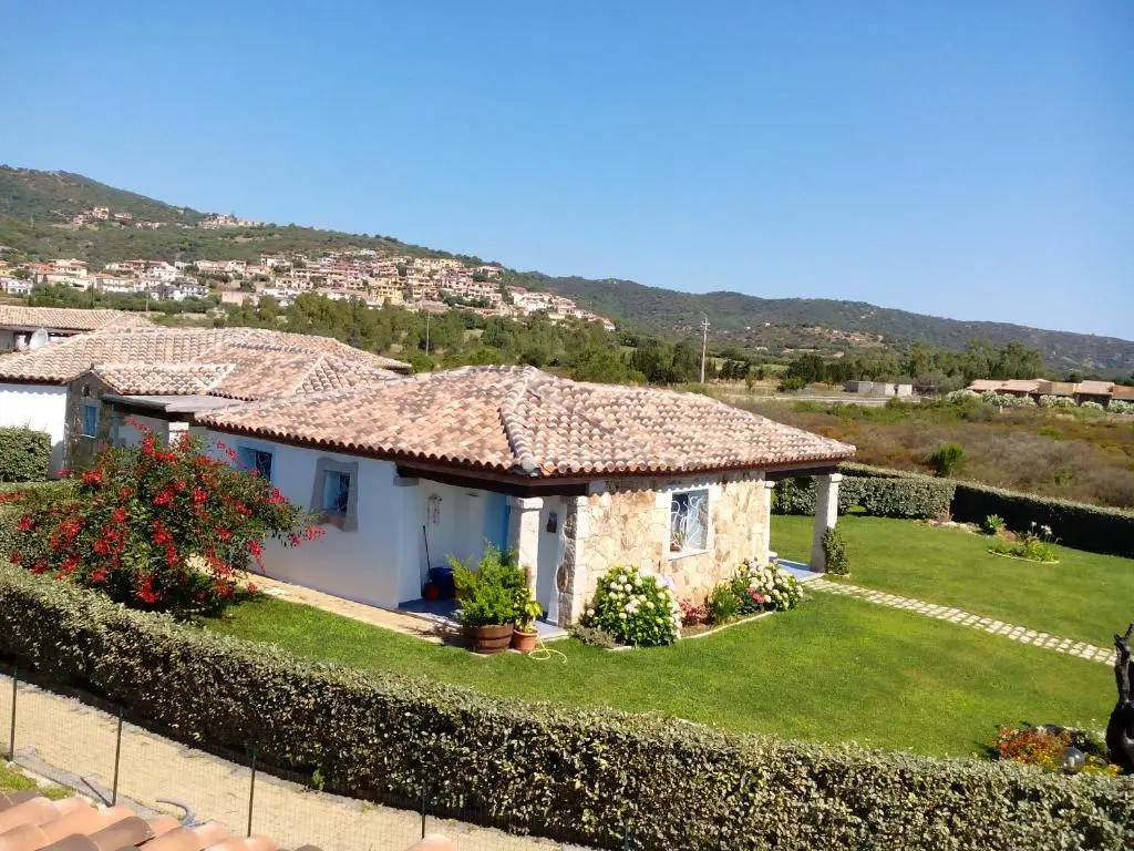 2 Bedrooms Cottage