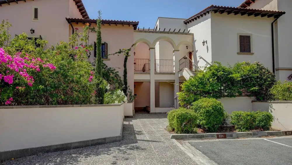 Modern apartment Zygi Aphrodite Hills